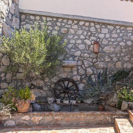 Mea With Private Pool - Happy * Krizisce