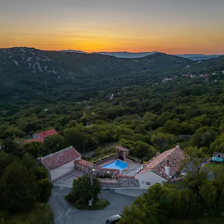 Mea With Private Pool - Happy * Krizisce