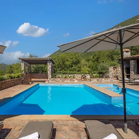 Mea With Private Pool - Happy Krizisce