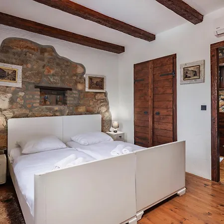 Villa Mea With Private Pool - Happy
